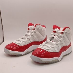 NEW Nike Air Jordan II Retro (PS) White/Red/Black Size 12C US 378039-116